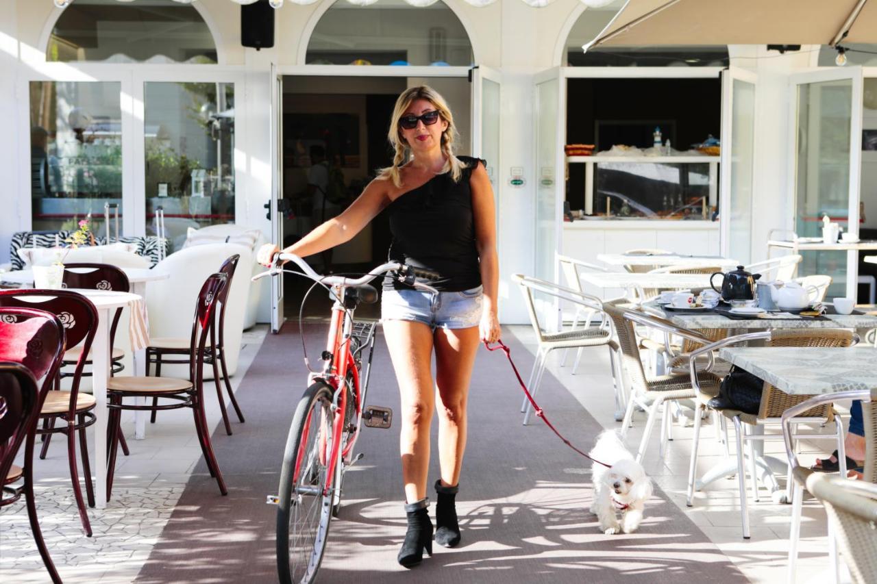 Hotel Falco Riccione Esterno foto