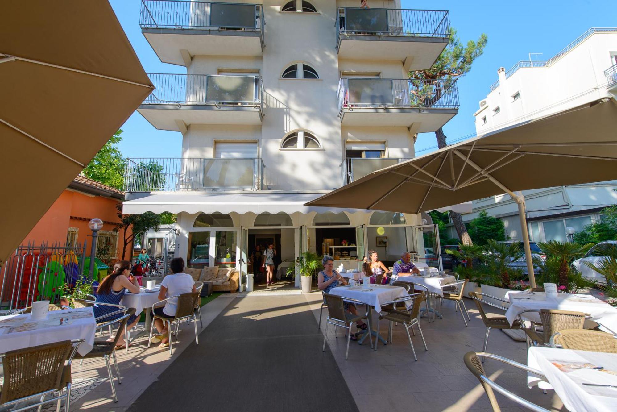 Hotel Falco Riccione Esterno foto