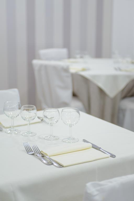 Hotel Falco Riccione Esterno foto